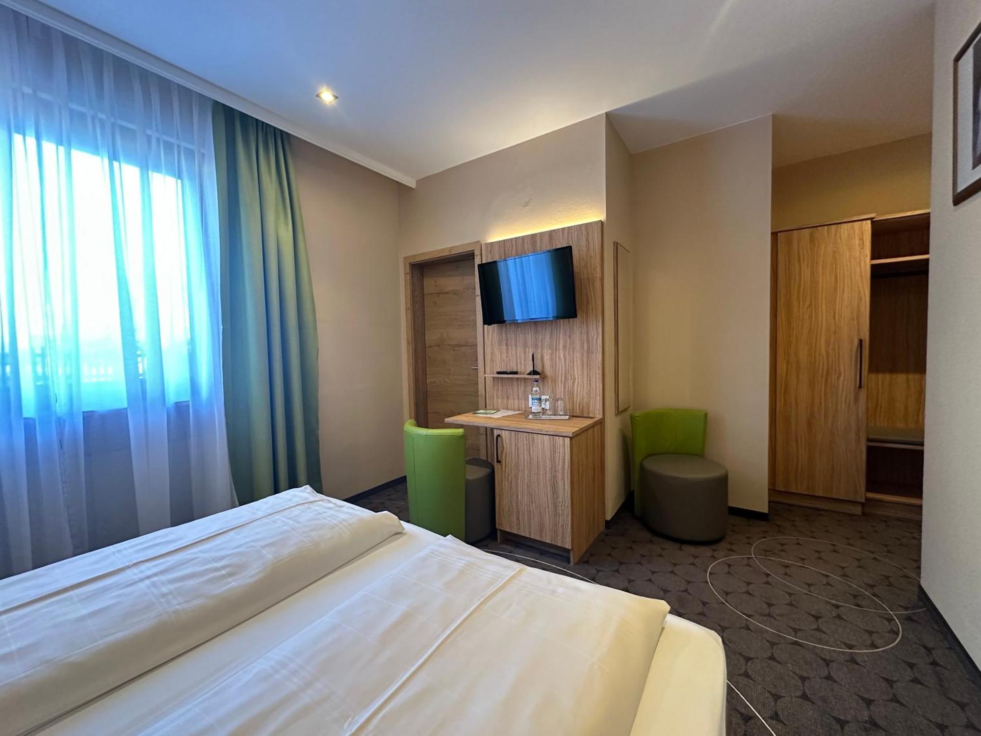 Rothsee Hotel Allersberg Exterior photo