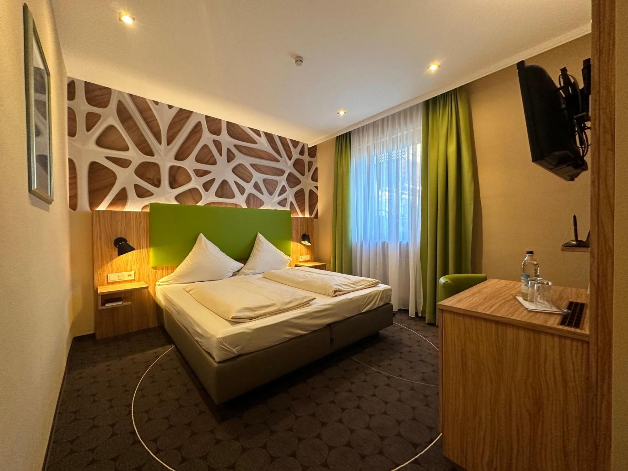 Rothsee Hotel Allersberg Exterior photo