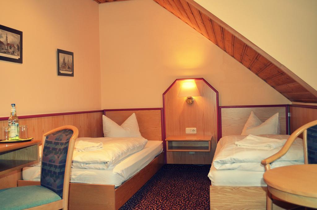 Rothsee Hotel Allersberg Exterior photo